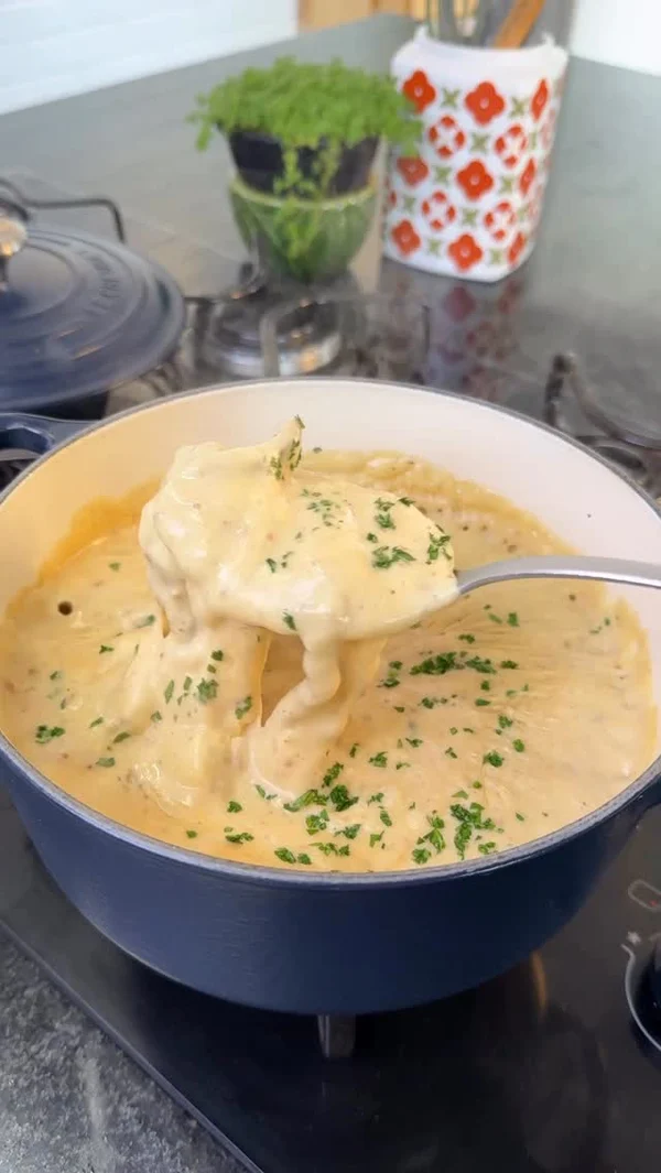Tiras de carne ao creme de batatas, receita de Tálita Kobs